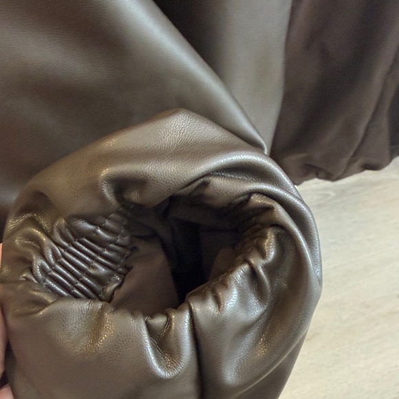 ALO Yoga Women’sDark Brown Bomber Jacket - Picture 6 of 8